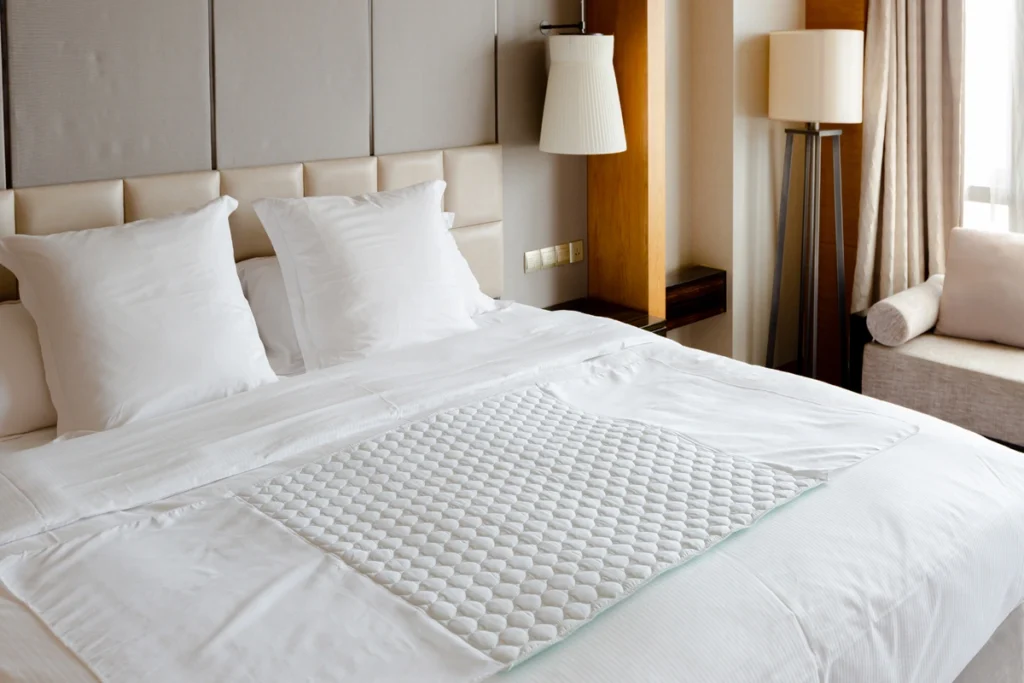 Soft washable adult underpad suitable for sensitive skin